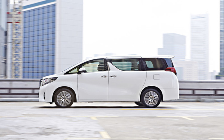 Toyota-Alphard_5