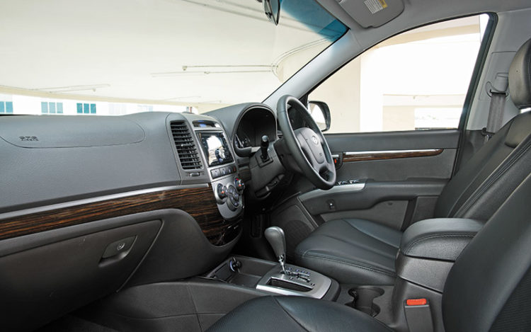 Group Test: Hyundai Santa Fe vs Chevrolet Captiva vs Kia Sorento | Torque