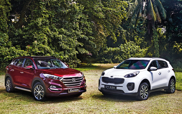 Group Test: Hyundai Tucson 2.0 versus Kia Sportage 2.0 | Torque