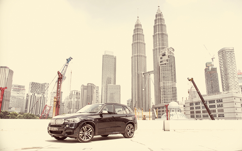 BMW X5 M50d can be driven from Singapore to KL and back