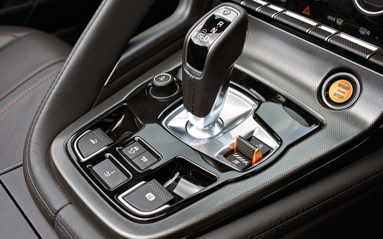 jaguar-f-type-gearshift