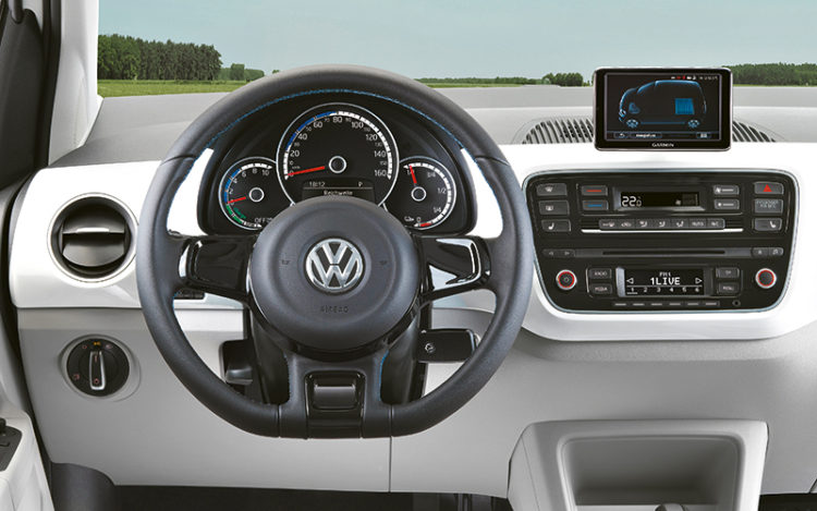 volkswagen-e-up-dashboard