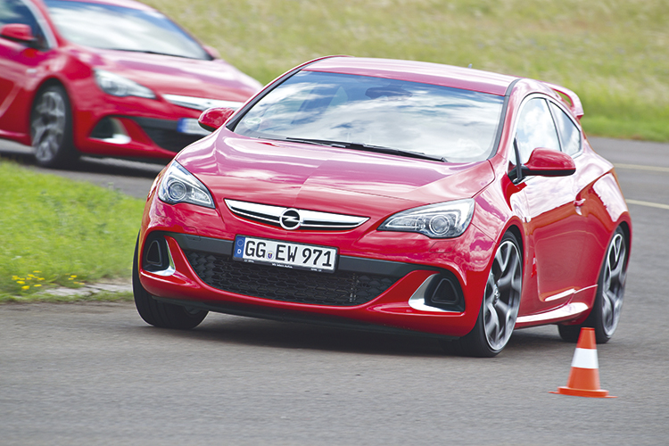 opel astra opc vs gtc