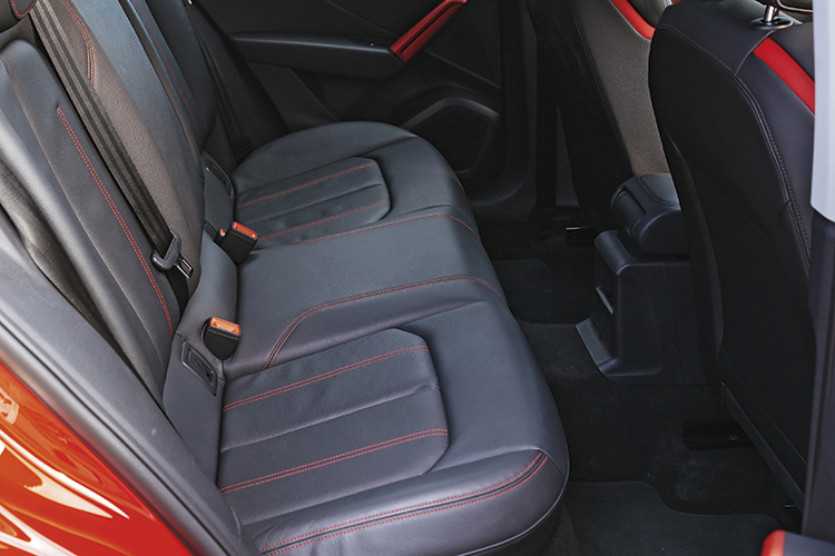 audi q2 backseat