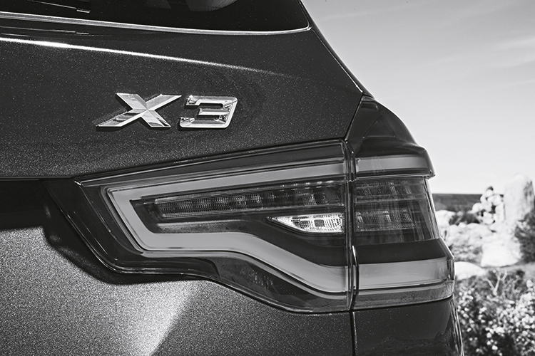 bmw x3 badge