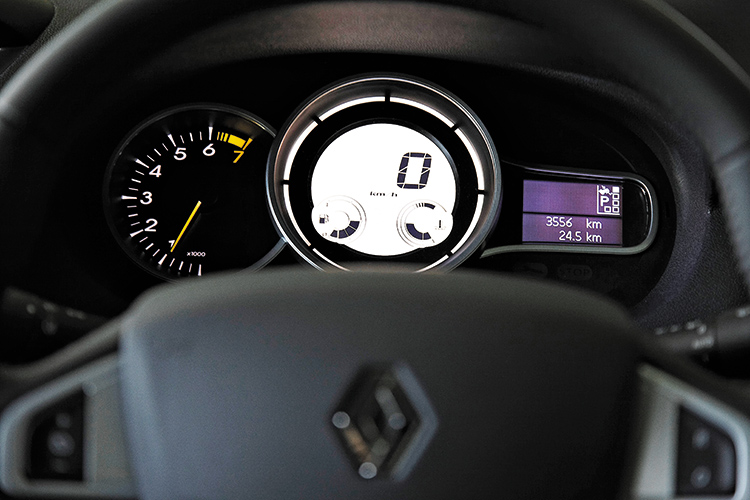 renault megane hatchback meters