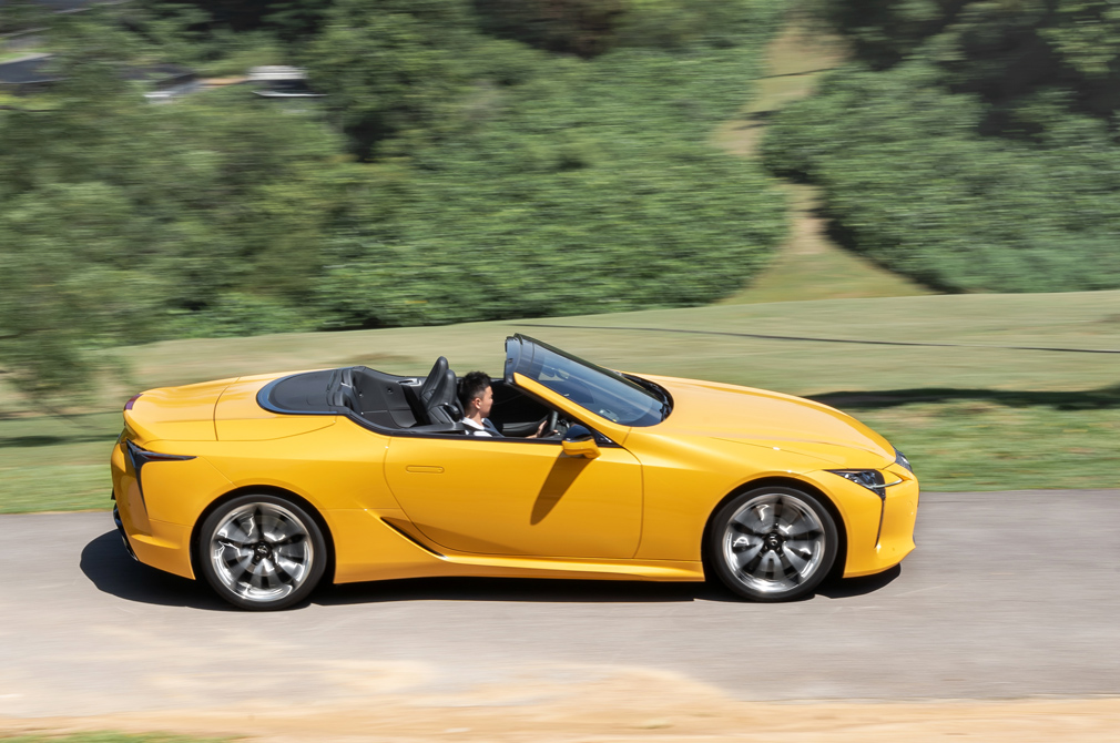 lexus lc500 panning