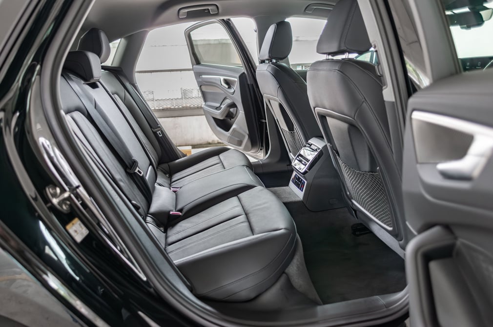 audi a6 advanced backseat