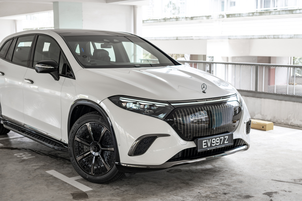 mercedes-maybach eqs680 suv front end