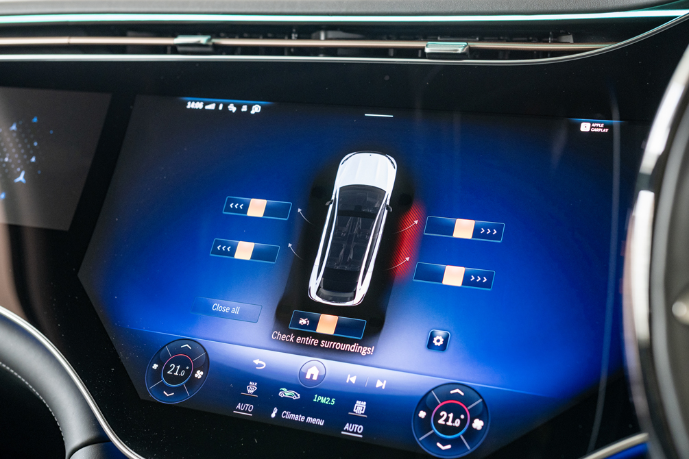 mercedes-maybach eqs680 suv automatic doors